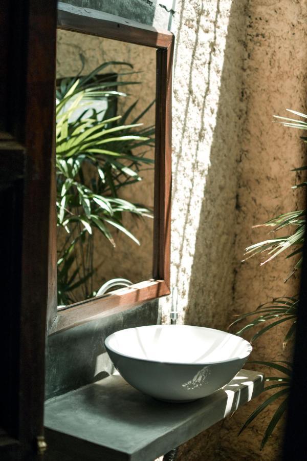 Casa Gitano Hotel Ahangama Buitenkant foto