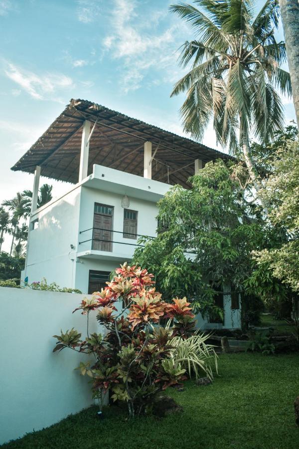 Casa Gitano Hotel Ahangama Buitenkant foto