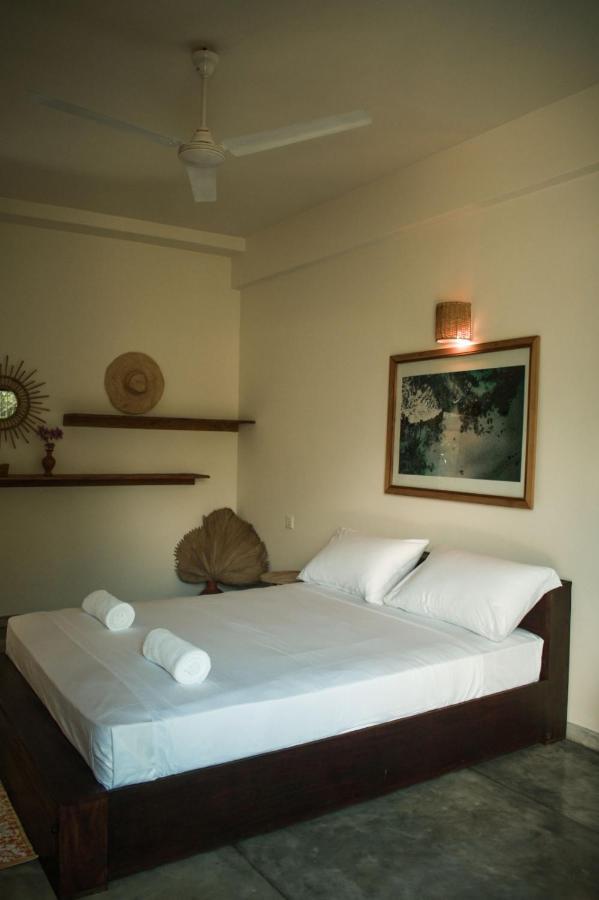 Casa Gitano Hotel Ahangama Buitenkant foto